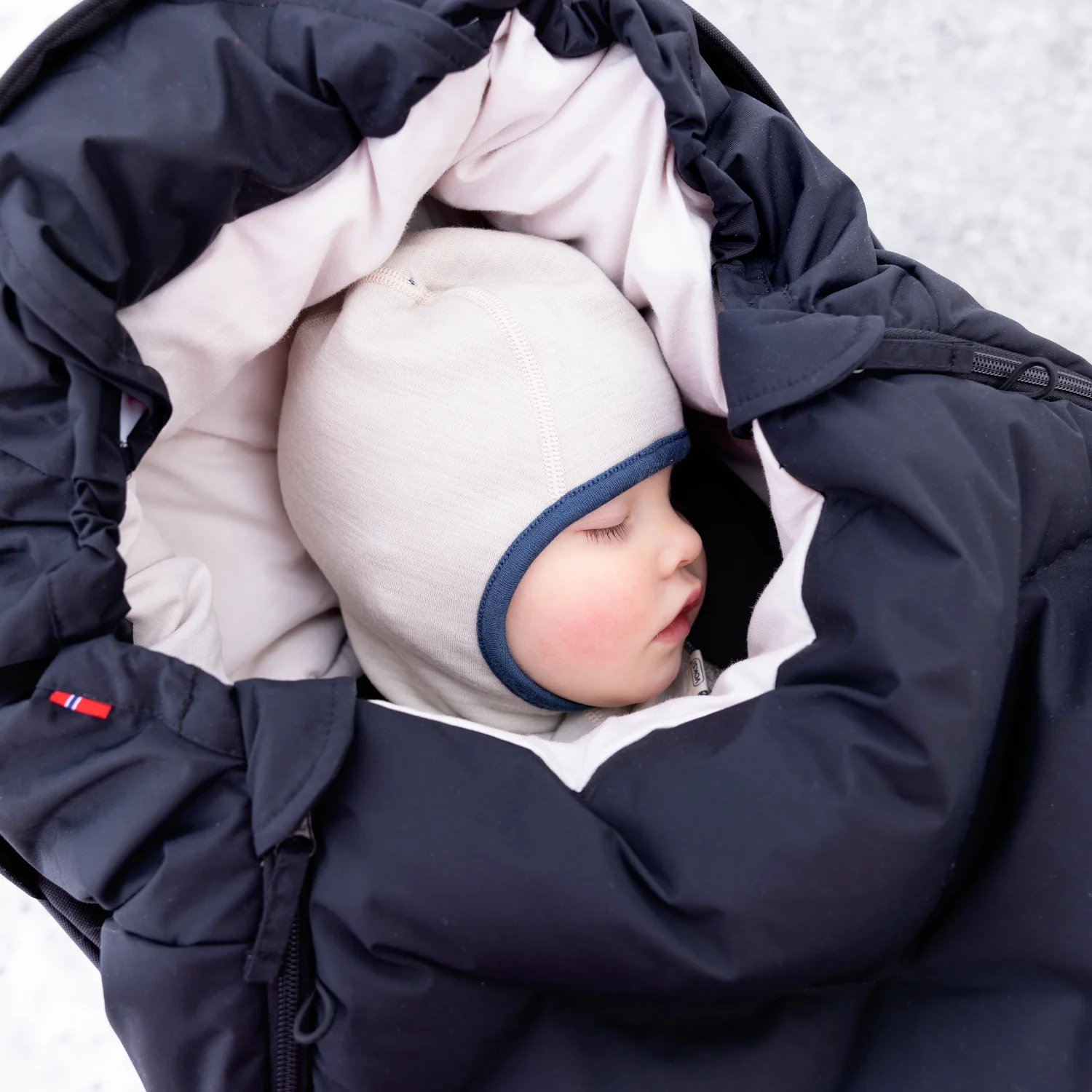 Voksi Urban Classic Baby Footmuff
